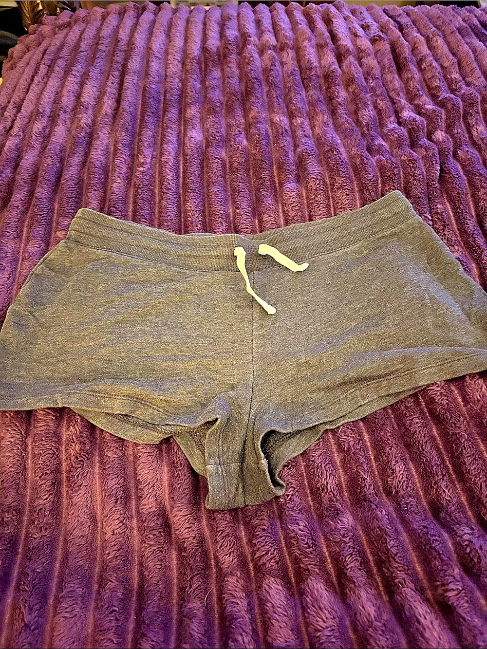 Old Navy Women's Gray Athletic Shorts Size Medium